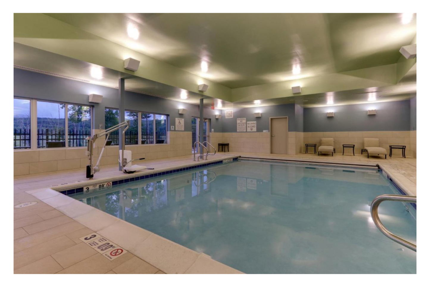 Holiday Inn Express & Suites